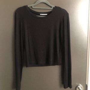 Semi Cropped Black Long Sleeve